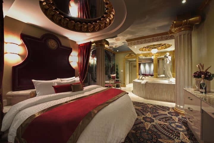 Room 33 of 57