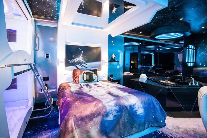 Room 32 of 57